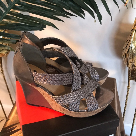 Guess Pewter LL SZ 11 - Picture 5 of 7